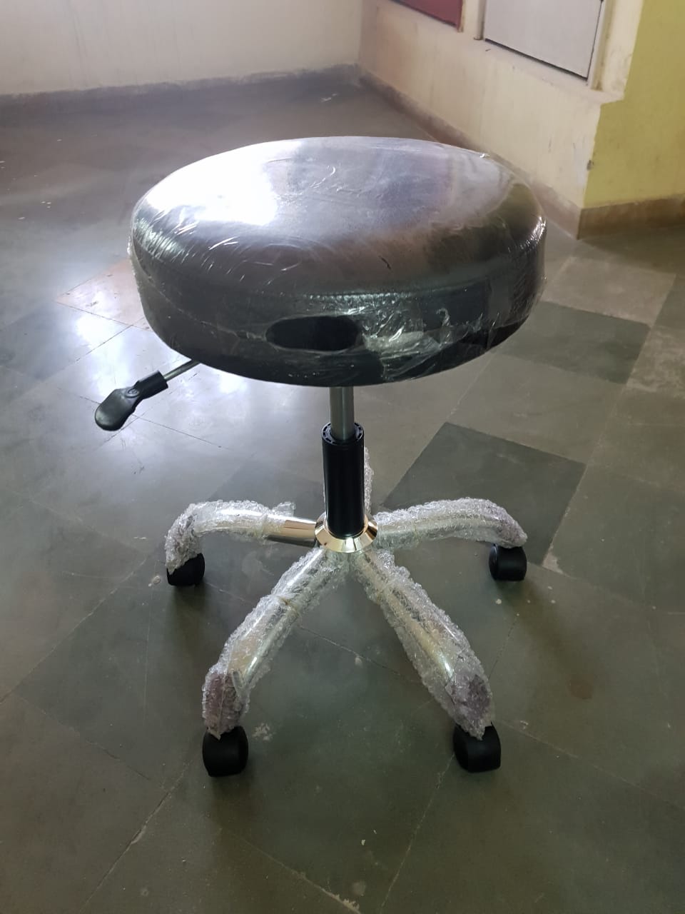 Office chair manufacturer mumbai, Best office chair manufacturer, Cheapest office chair mumbai